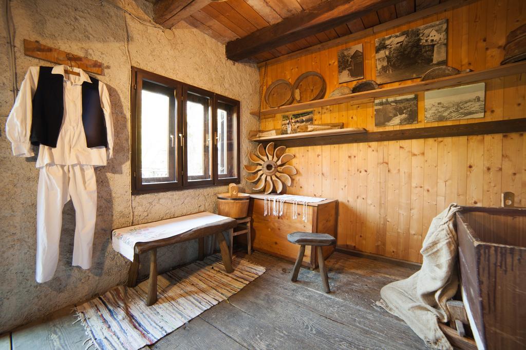 Guesthouse Pod Rastockim Krovom Slunj Ngoại thất bức ảnh